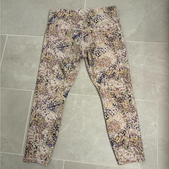 Athleta Elation Train Logo 7/8 Tight Size Large - Picture 8 of 13